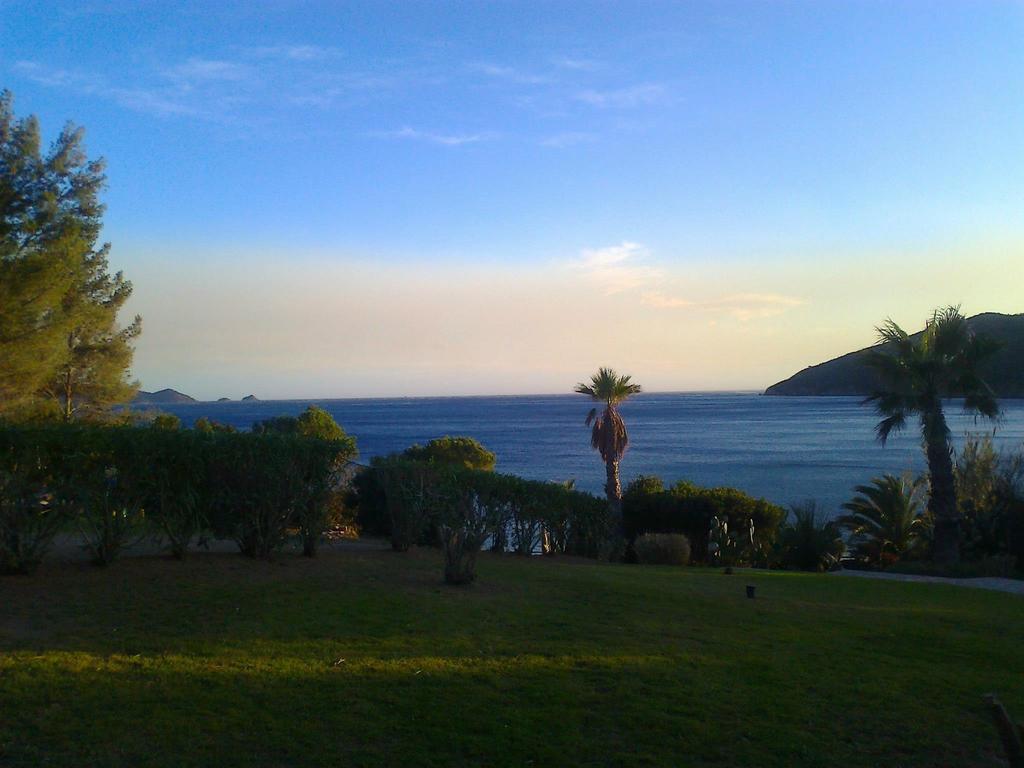 Casa Del Golfo Aparthotel Lacona Eksteriør bilde